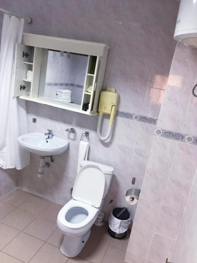 Hotel Marjorie 'Y' Tema Zewnętrze zdjęcie