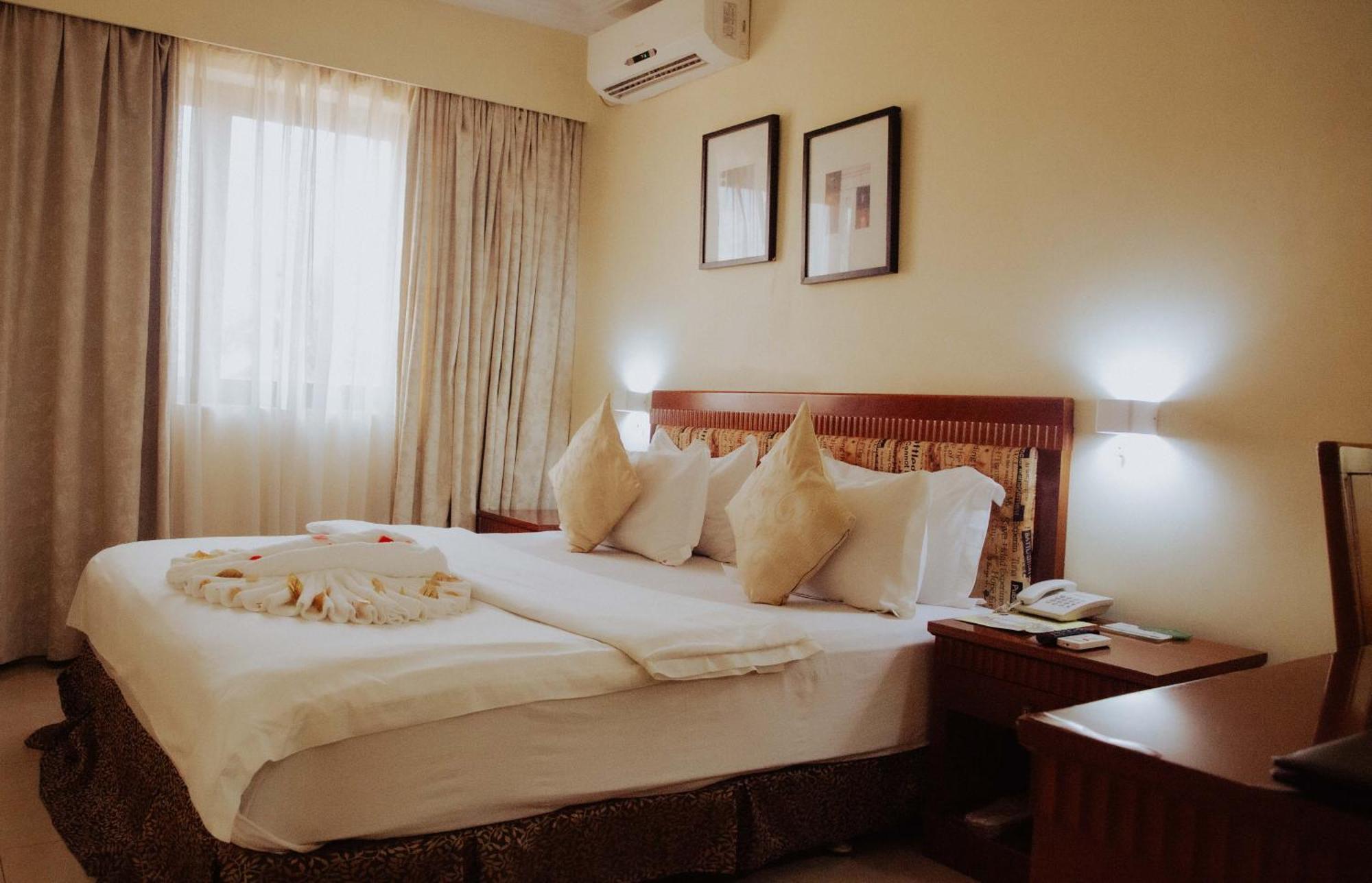 Hotel Marjorie 'Y' Tema Zewnętrze zdjęcie